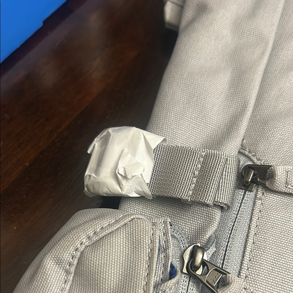Under armor backpack - Picture 3 of 4